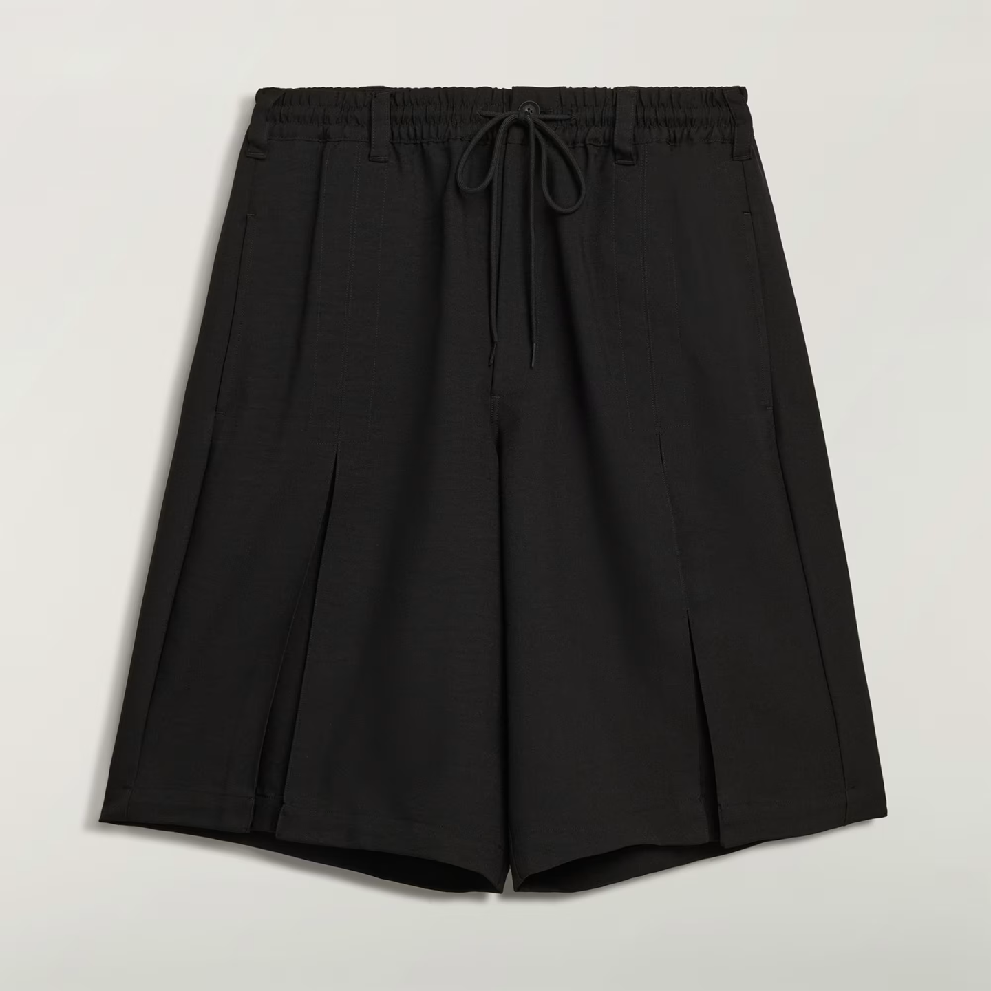 ADI1SHO00000CTM_Black_3.png