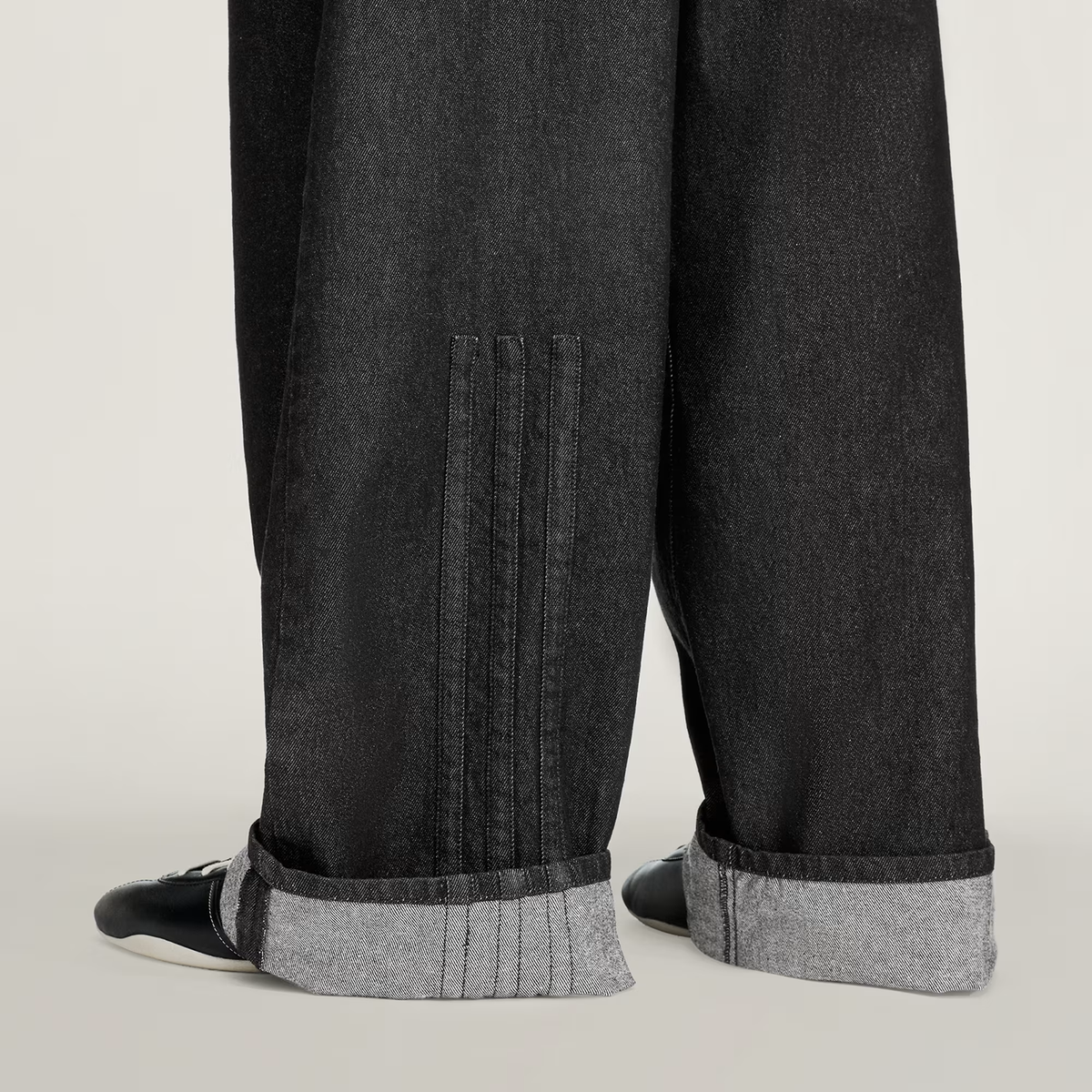 ADI1TRO18146CTM_Black_4.png