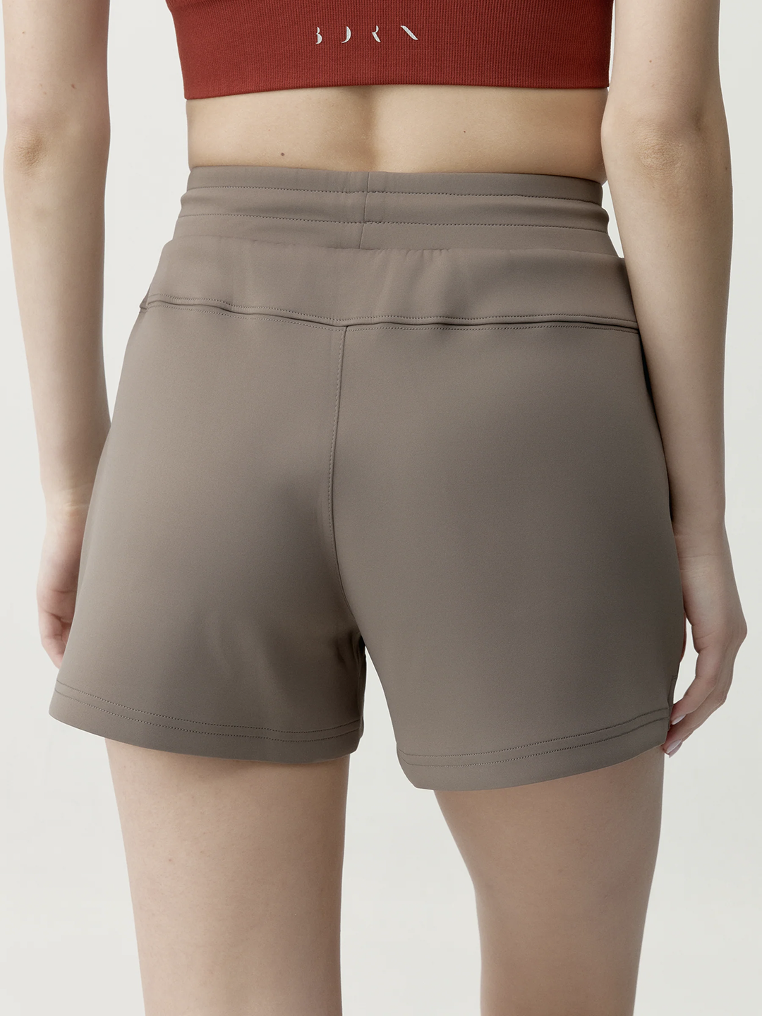 BLY1SPO00187PYW_Taupe_2.png