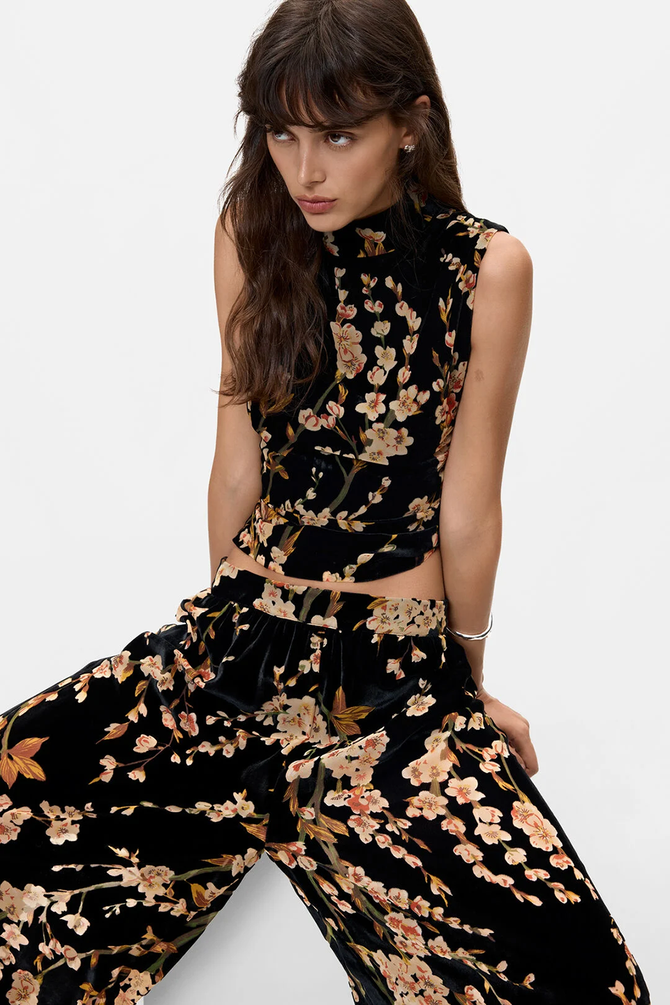 DSG1TRO17619VSW_Black%2B000_4.png
