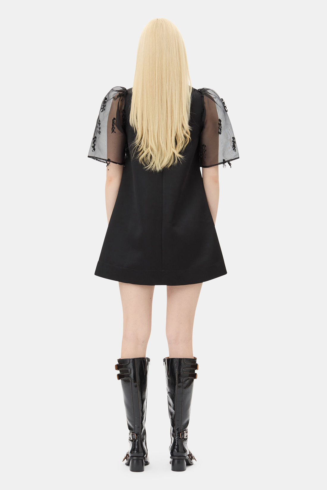 GAN1DRE00029NOW_Black_2.png