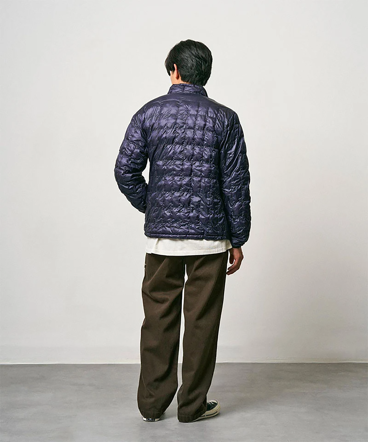 GRM1CJK17503PYM_INDIGO_3.png