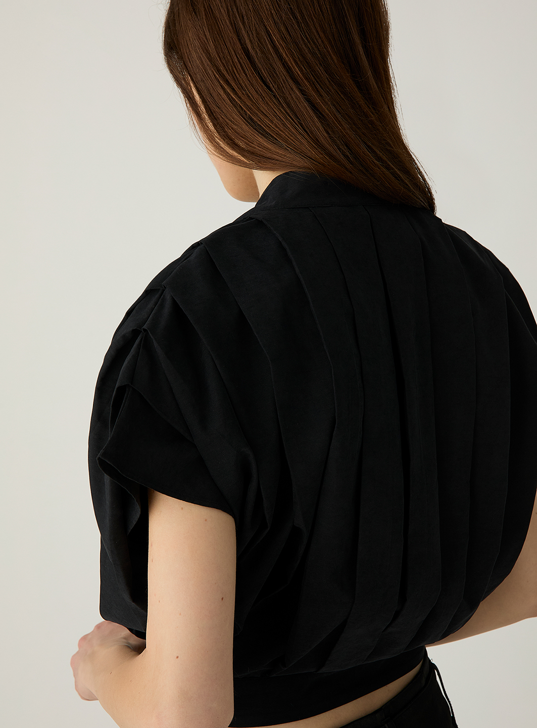 LAA1TOP21542PYW_Black_5.png