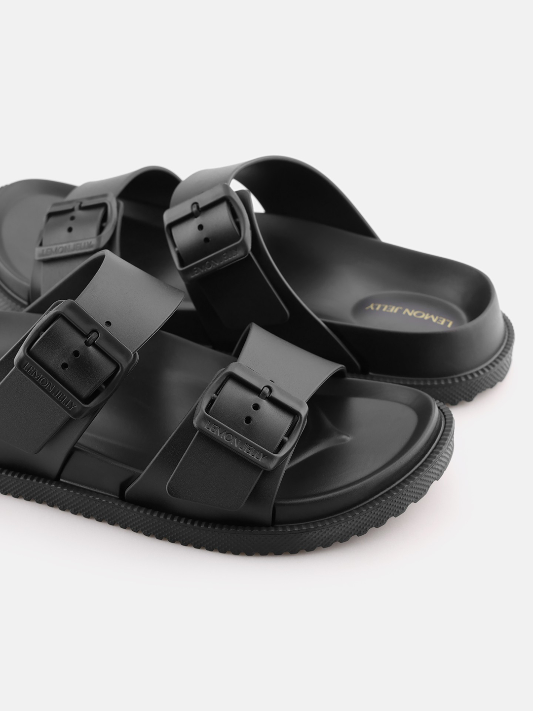LJY2SAN00001RUW_Black_4.png