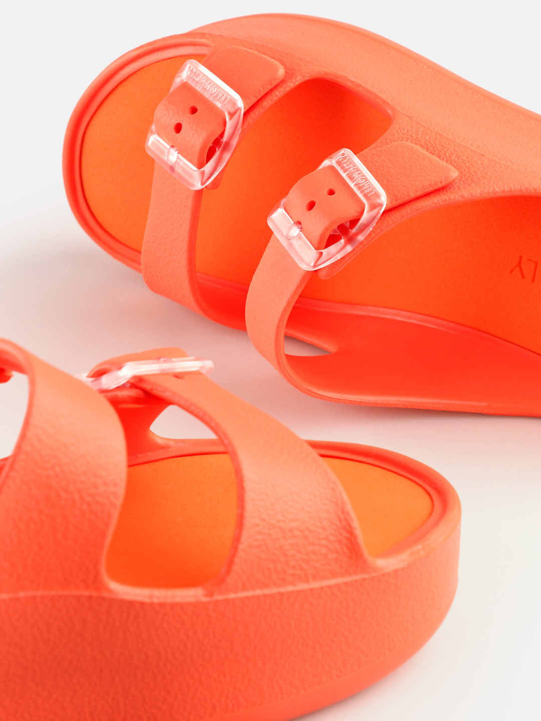 LJYCCAL00001RUW_Orange+Peel_4.png