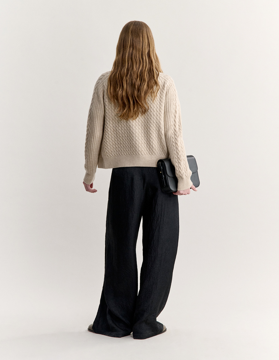 MKT1KNI22549WLW_MOON+BEIGE_4.png