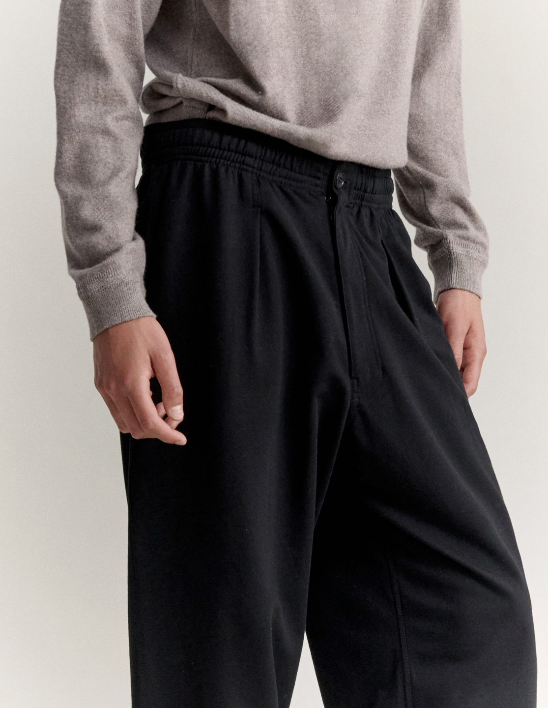 MKT1TRO22503CTM_Black_5.png