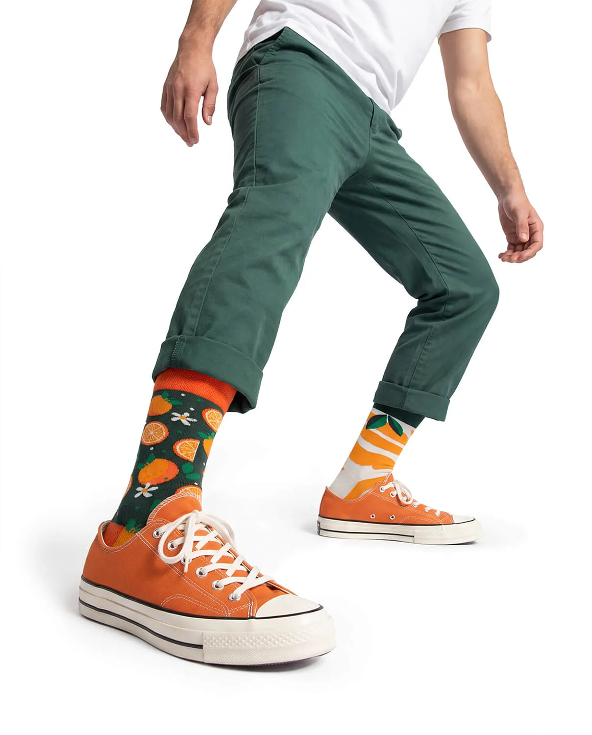MMG2SNE18203CTU_The+Oranges_1.png