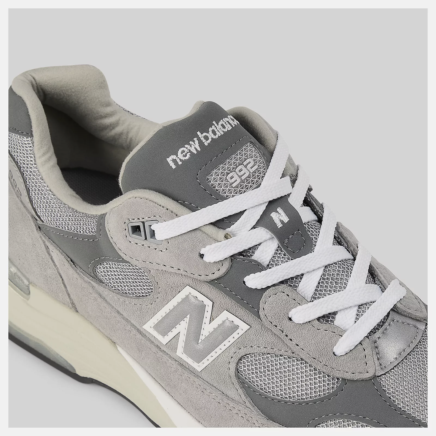 NEB2SNE09825LTU_Grey_4.png