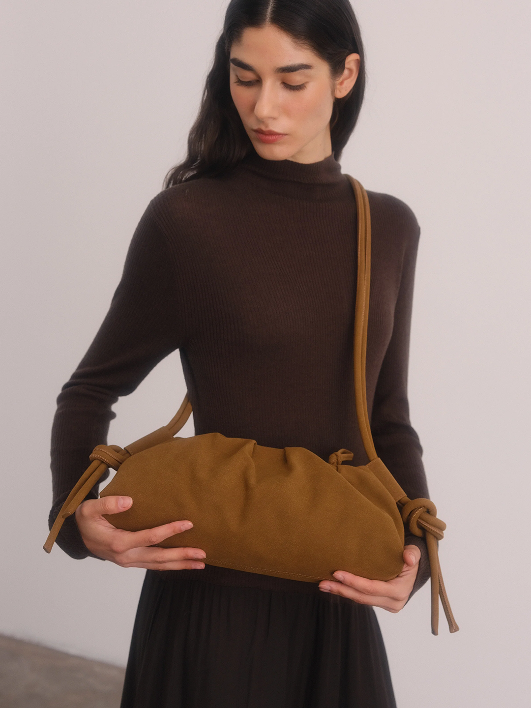 OLEBBCP00000FXU_Suede+-+Brown_2.png