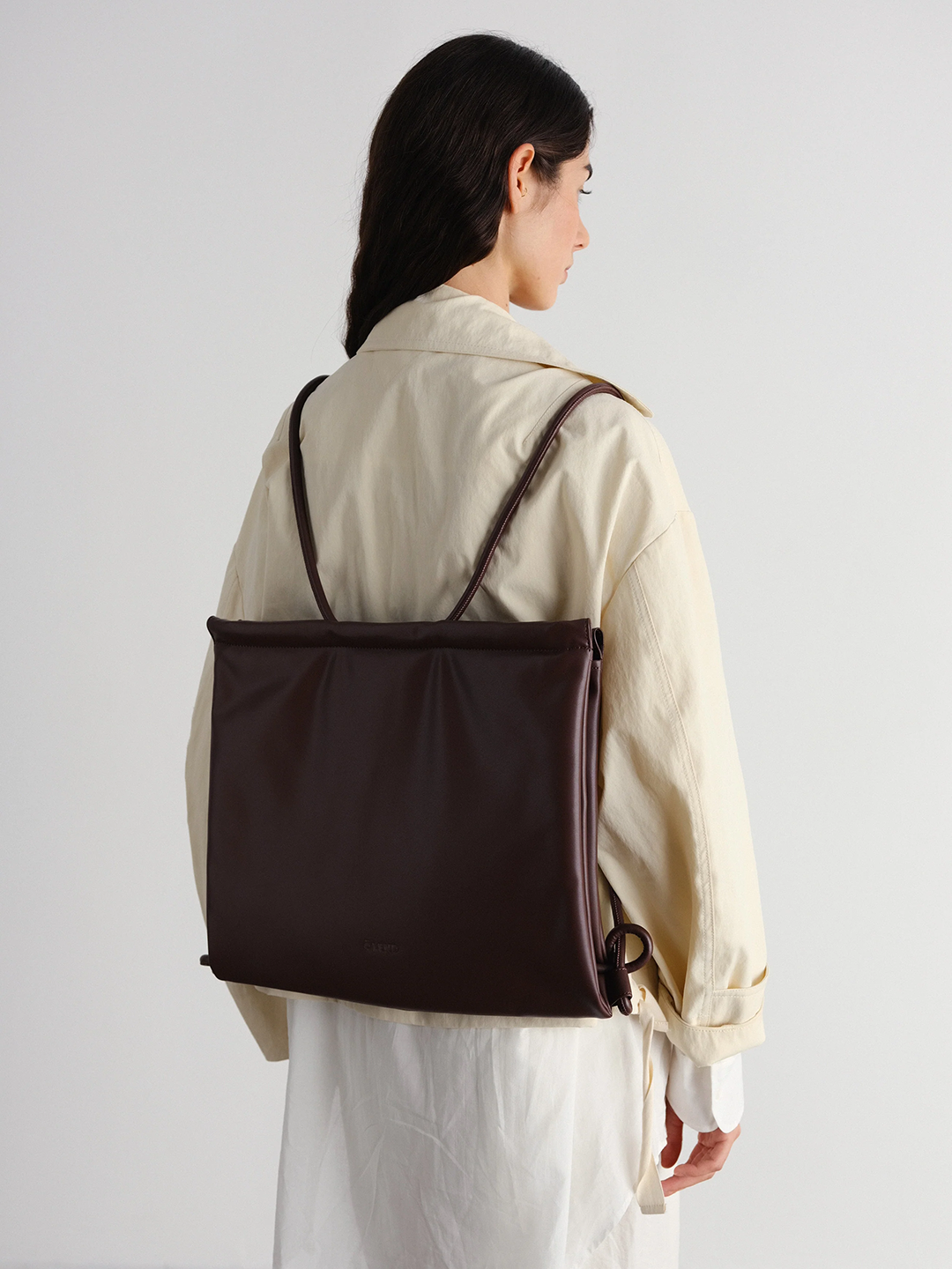 OLEBBCP00001FXW_Vegan+leather+-+Chocolate_2.png