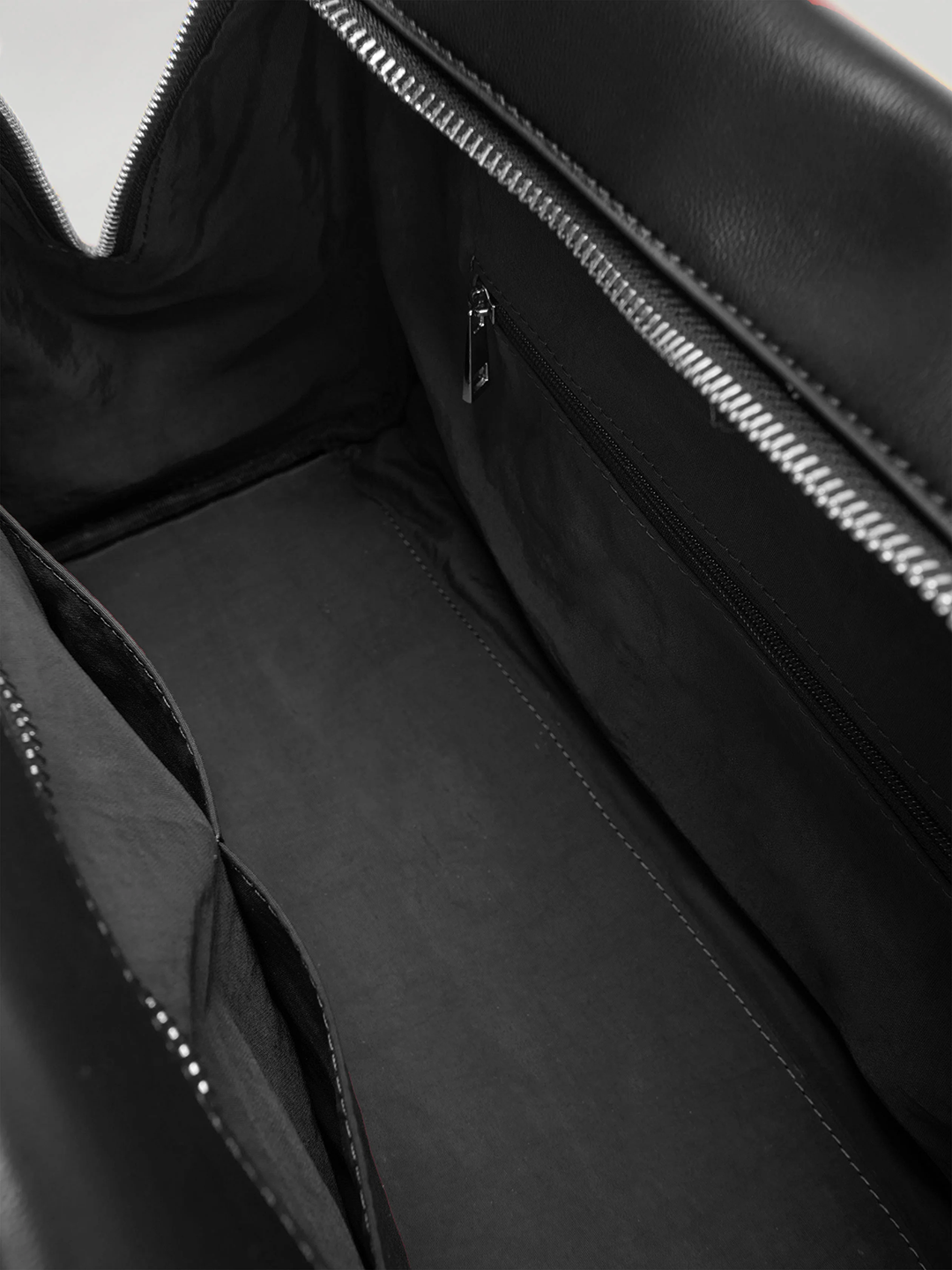 OLEBBCP00003FXU_Black_3.png