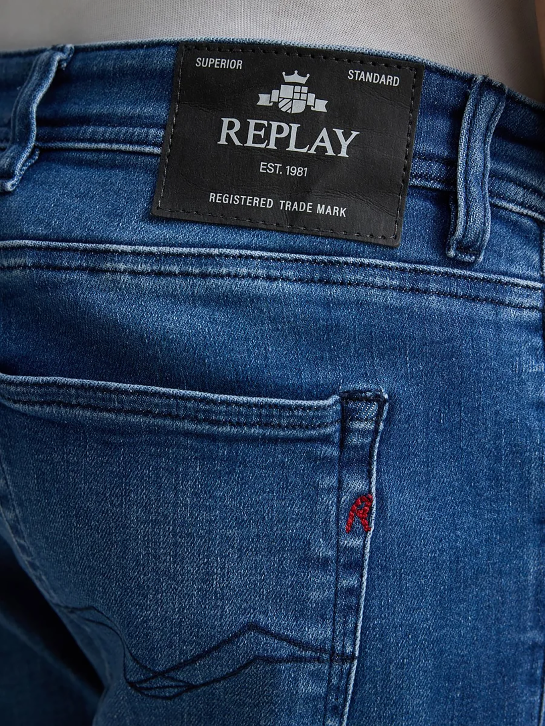 RPL1JEA00007CTM_Medium+Blue_3.png