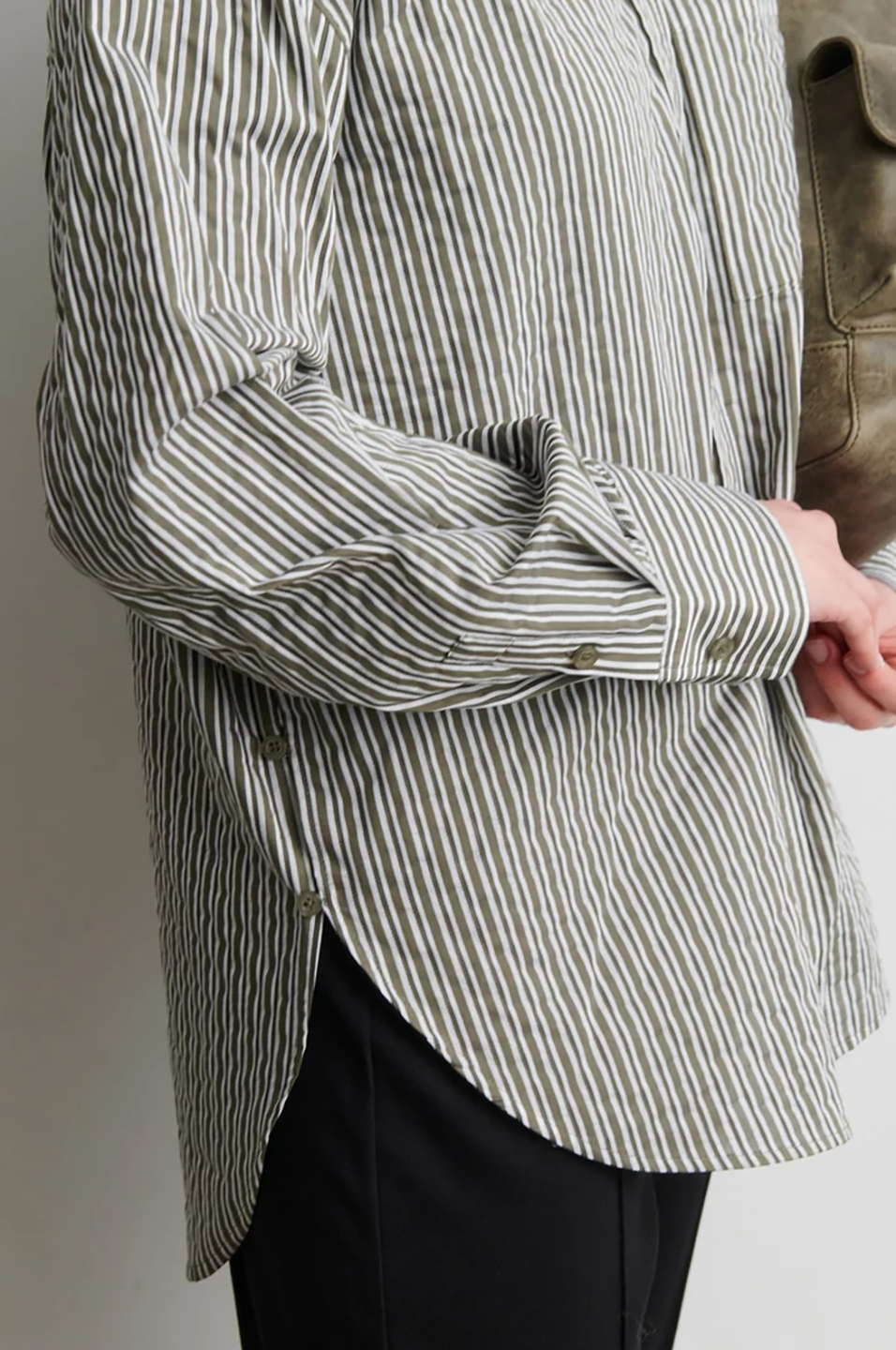 SFM1TOP10840CTW_BLACK+OLIVE_6.png