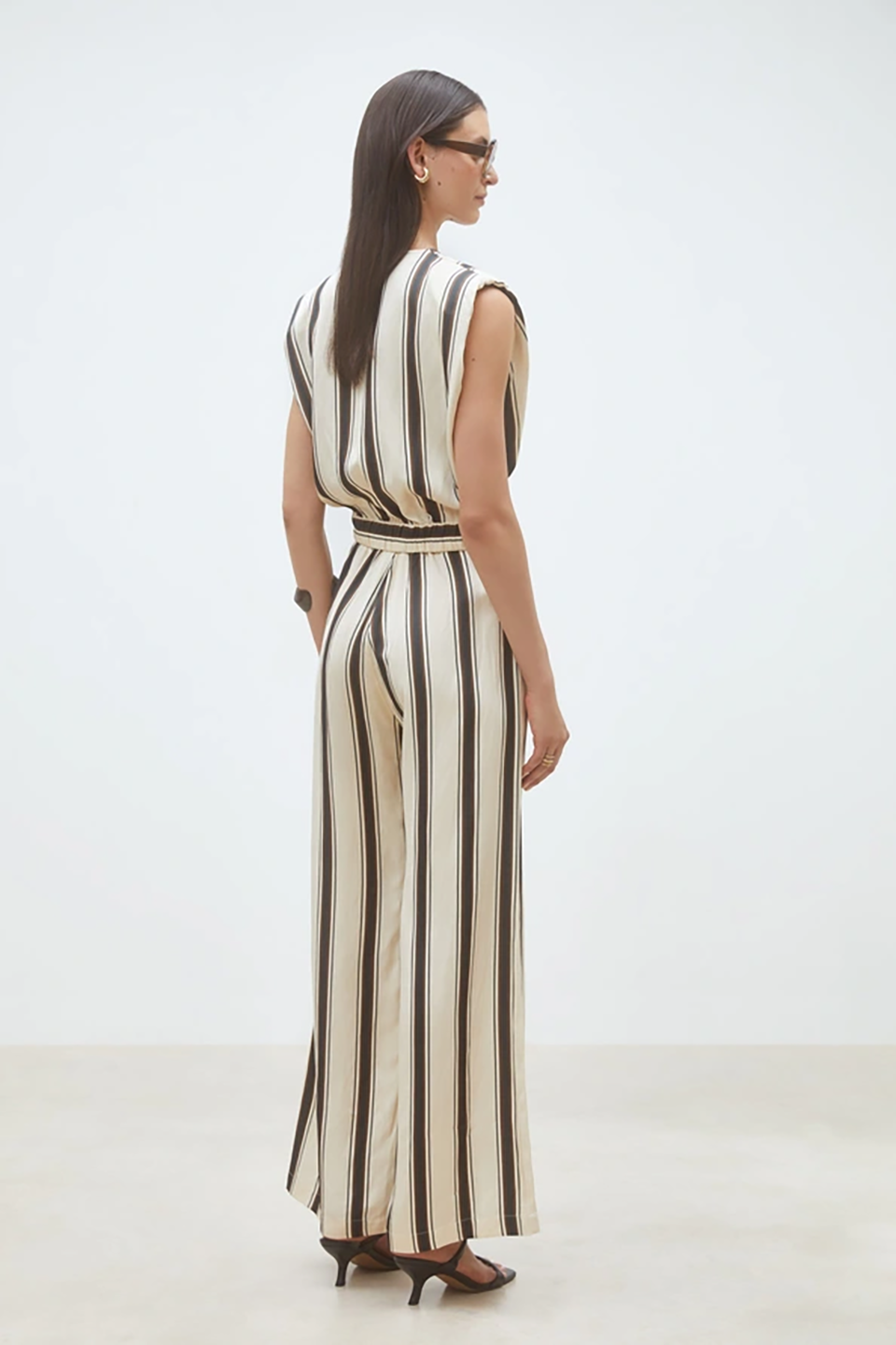 SNC1TOP00012OCW_63-CREME_2.png