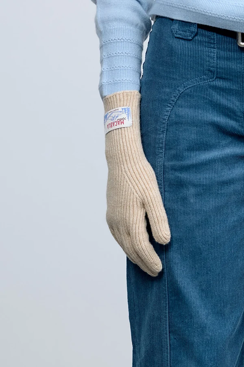 SSM4ACC29437PYW_Beige_3.png
