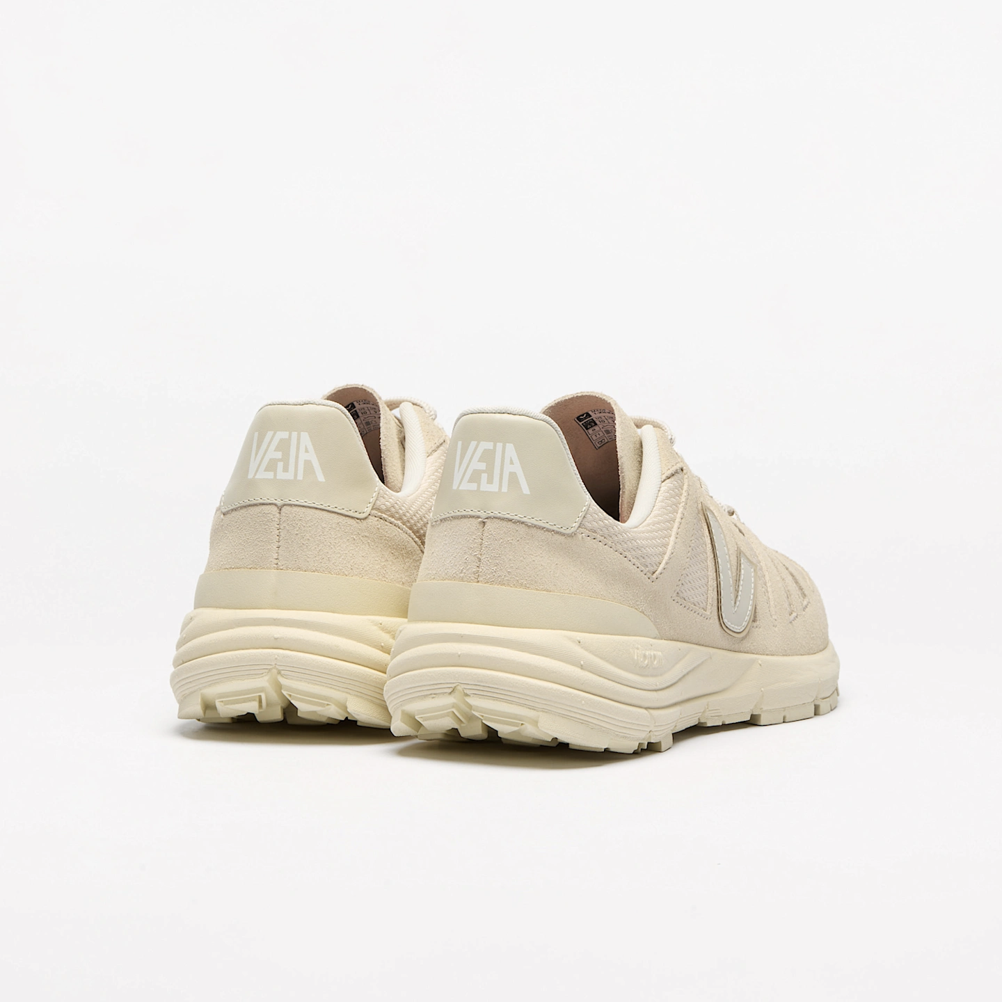 VEJ2SNE00013LSW_AREIA_PIERRE_OAT_2.png