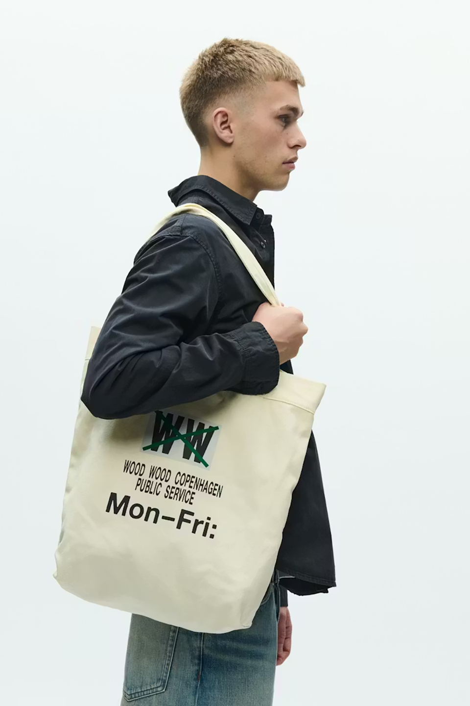WDW3BAG00002CTM_Off+white_2.png
