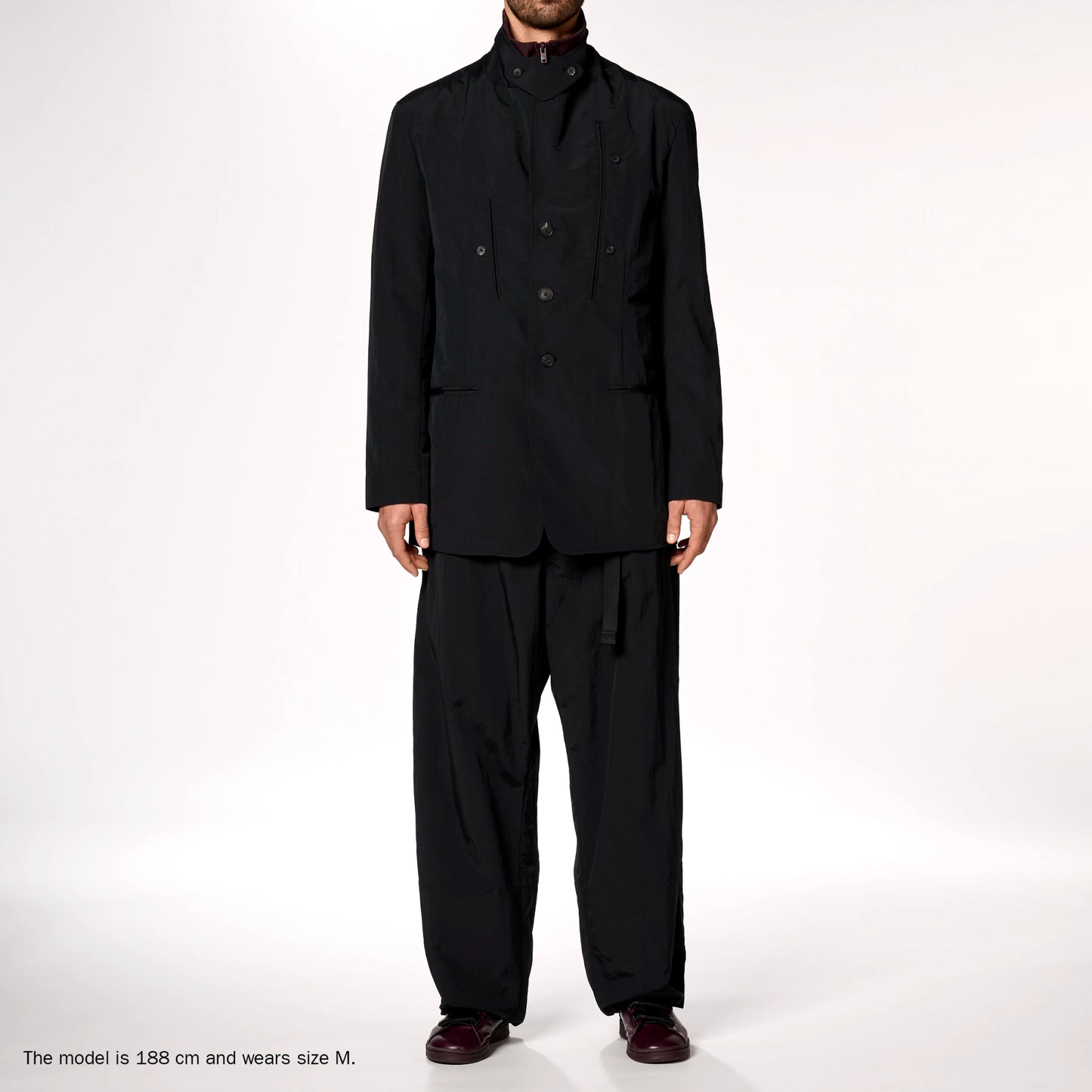 ADI1CJK00001CTM_BLACK_2.png