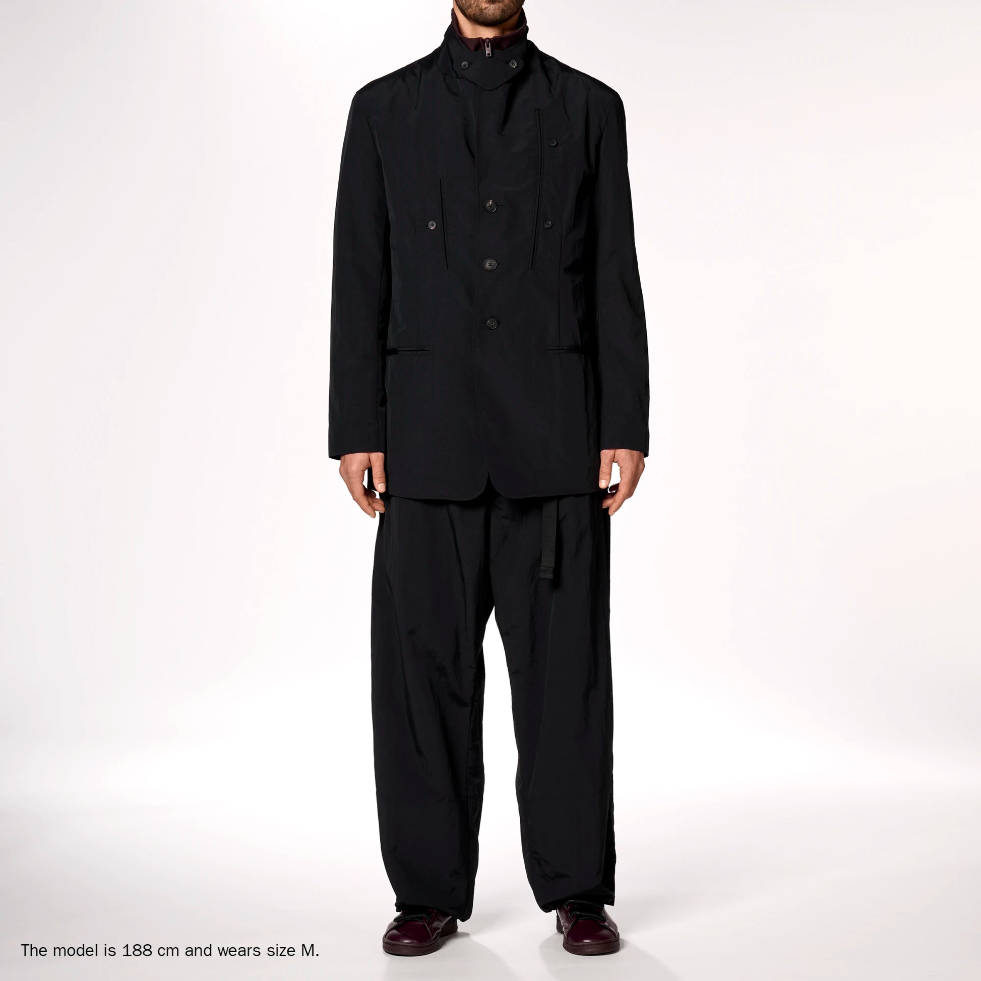 ADI1CJK00001CTM_BLACK_2.png