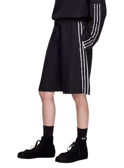 ADI1SHO00000POW_Black_0.png