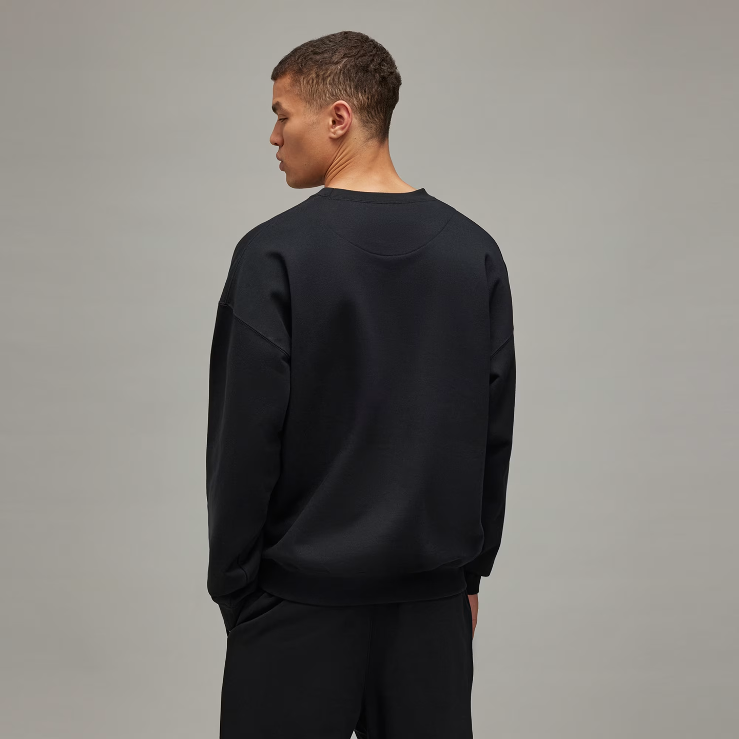 ADI1SWE00004CTM_Black_1.png