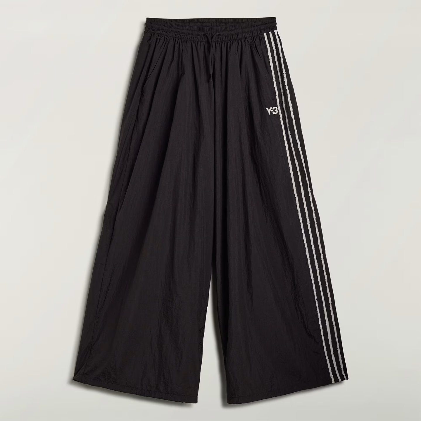 ADI1TRO00001POW_Black_4.png
