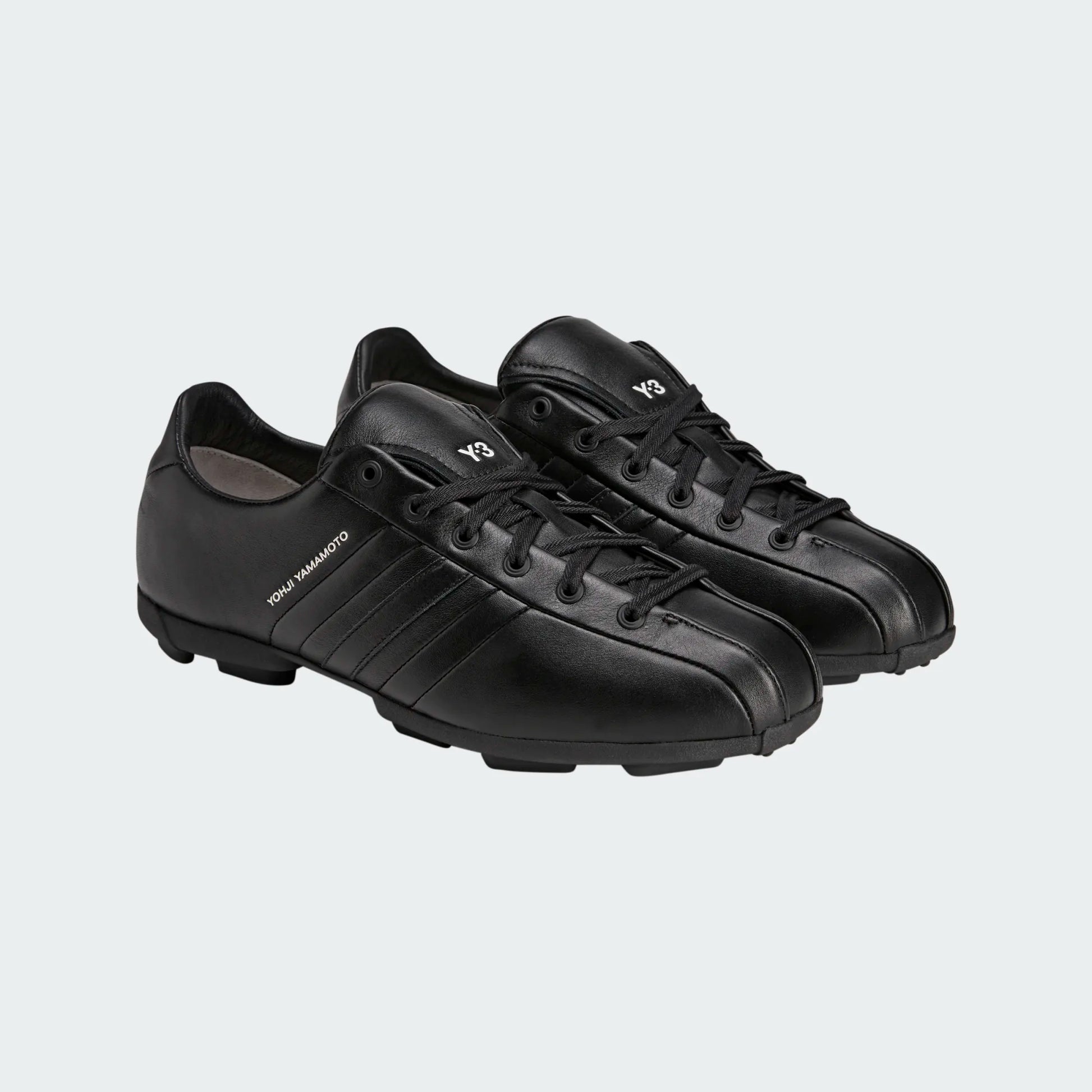 ADI2SNE00001LEU_BLACK%2BBLACK%2BOWHITE_4.png