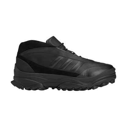 ADI2SNE00001LTW_BLACK%2BBLACK%2BBLACK_0.png