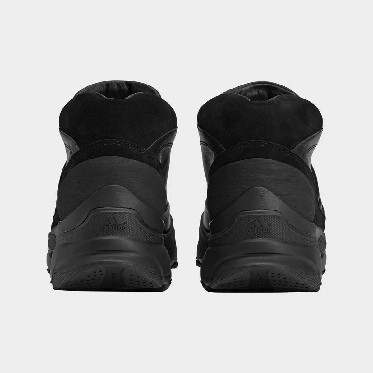 ADI2SNE00001LTW_BLACK%2BBLACK%2BBLACK_4.png