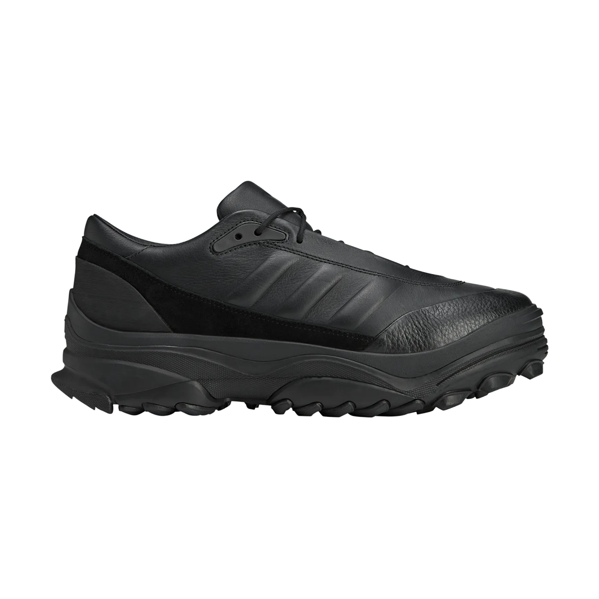 ADI2SNE00002LTM_BLACK%2BBLACK%2BBLACK_0.png