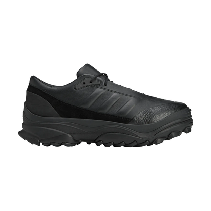 ADI2SNE00002LTM_BLACK%2BBLACK%2BBLACK_0.png