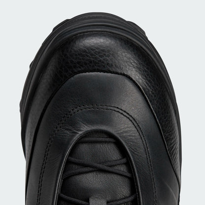 ADI2SNE00002LTM_BLACK%2BBLACK%2BBLACK_7.png