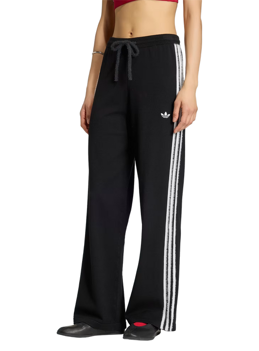 ADO1KNI15611VSW_Black_0.png