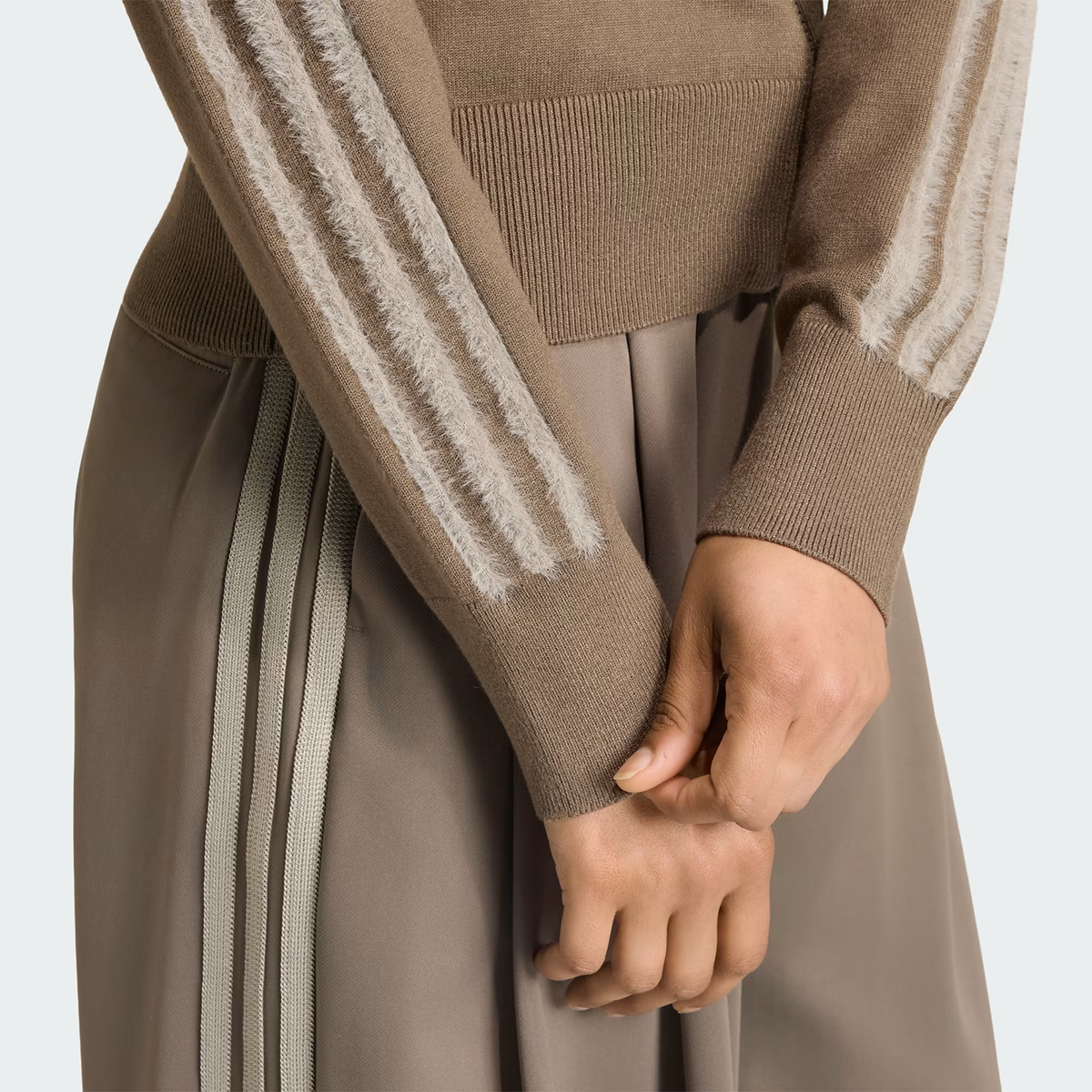 ADO1KNI15643VSW_Brown_5.png