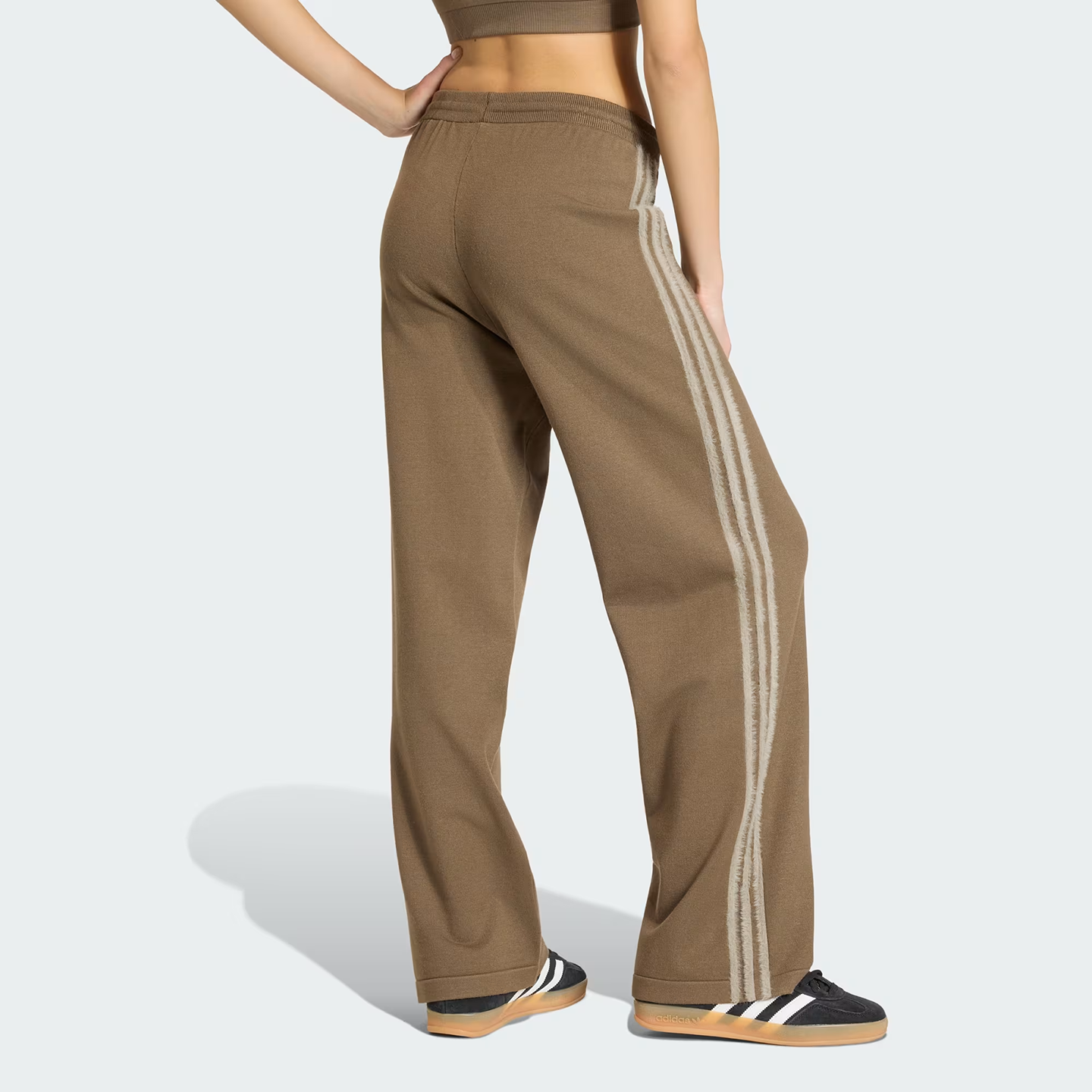 ADO1KNI15646VSW_Brown_1.png