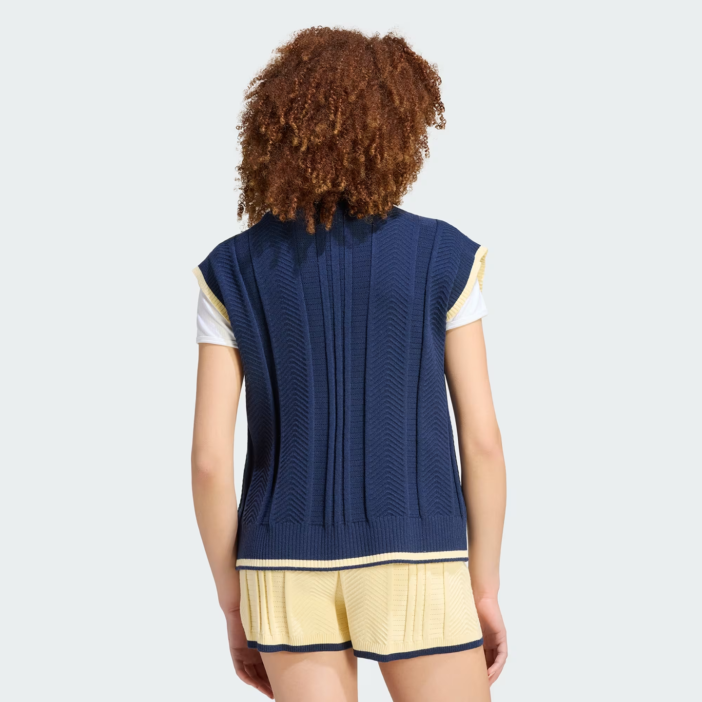 ADO1KNI15655VSW_Blue_2.png
