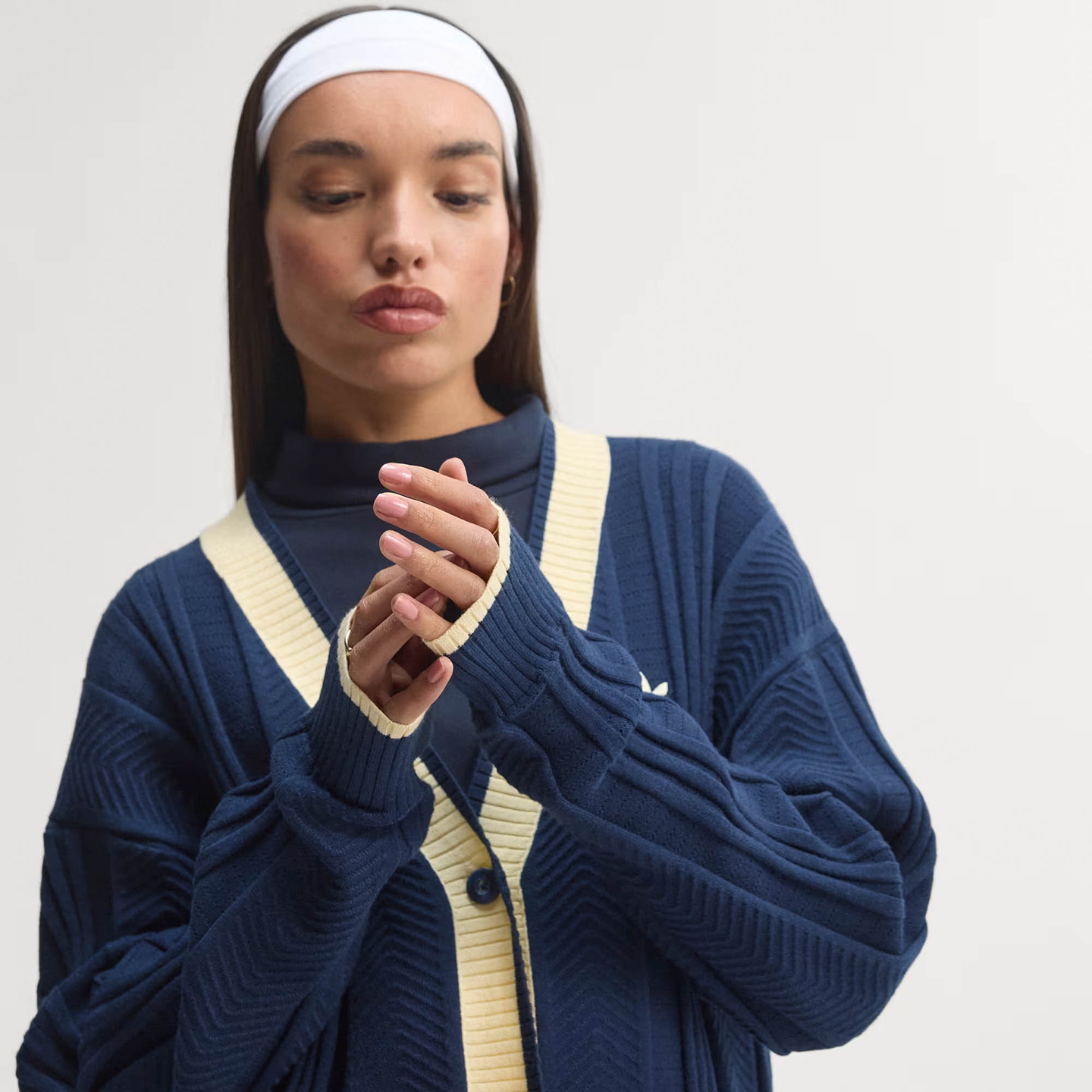 ADO1KNI15659VSW_Blue_2.png