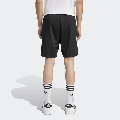 ADO1SHO00000PCM_Black_1.png