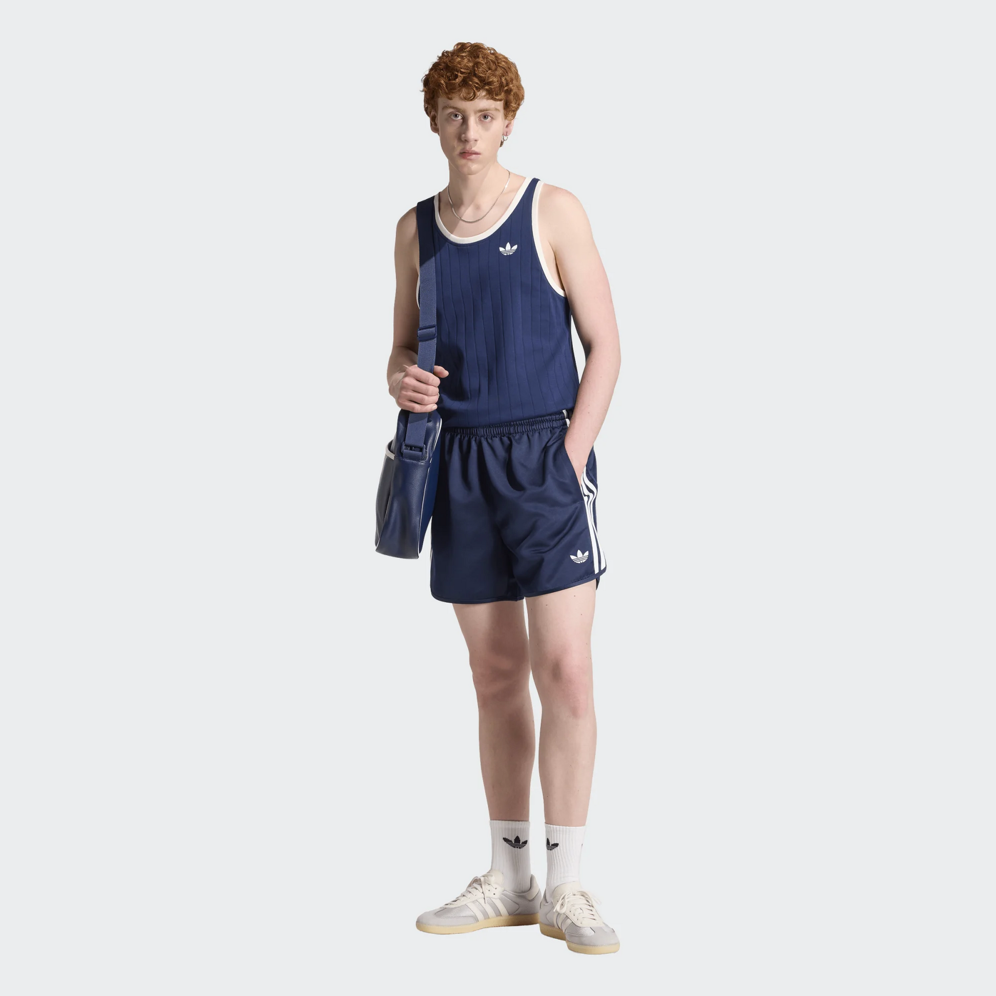 ADO1SHO16741POM_ANINOC_1.png