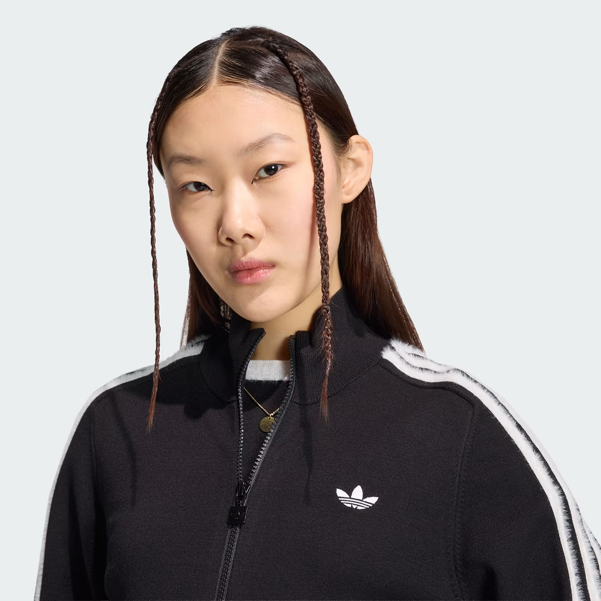 ADO1SWE15637VSW_Black_4.png