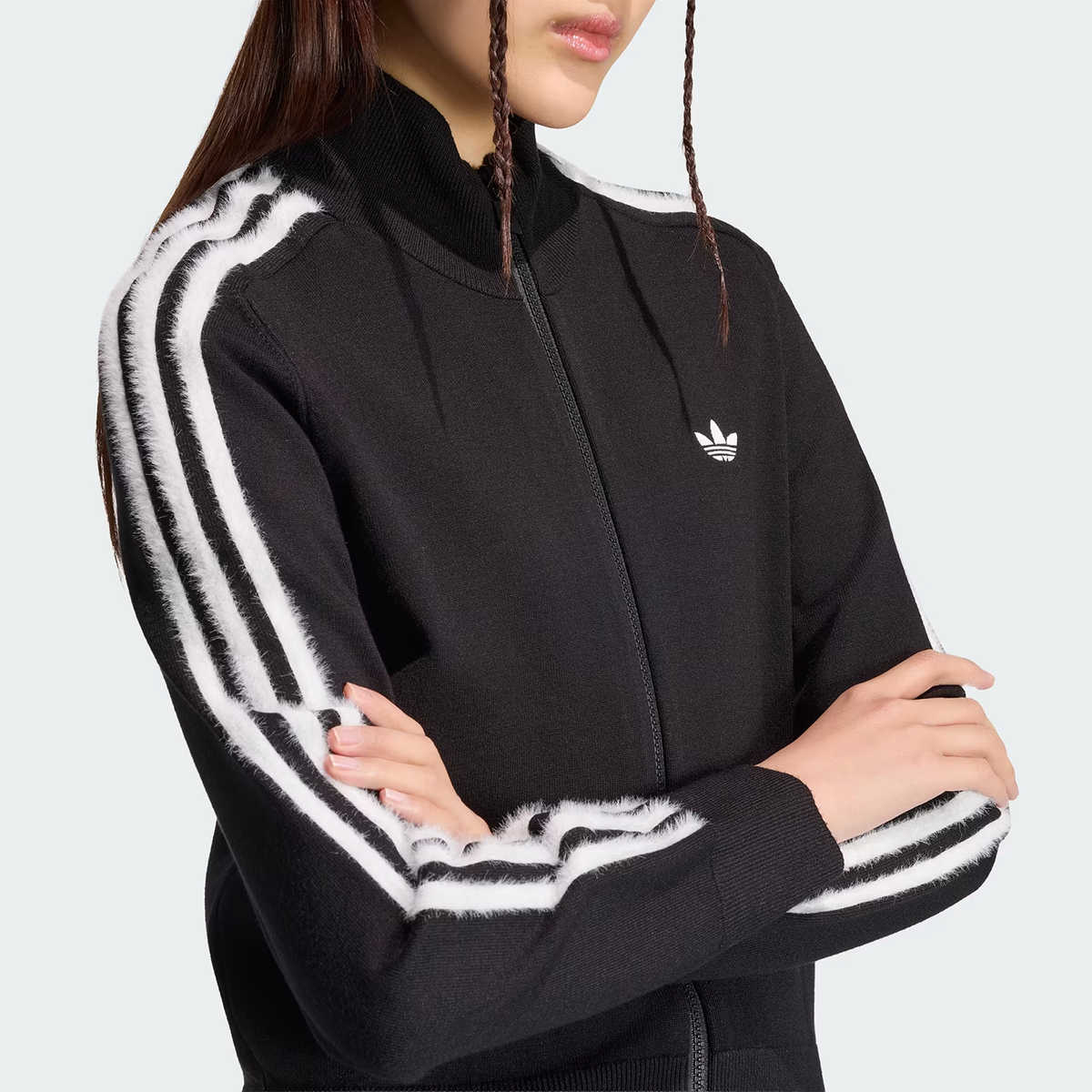 ADO1SWE15637VSW_Black_5.png