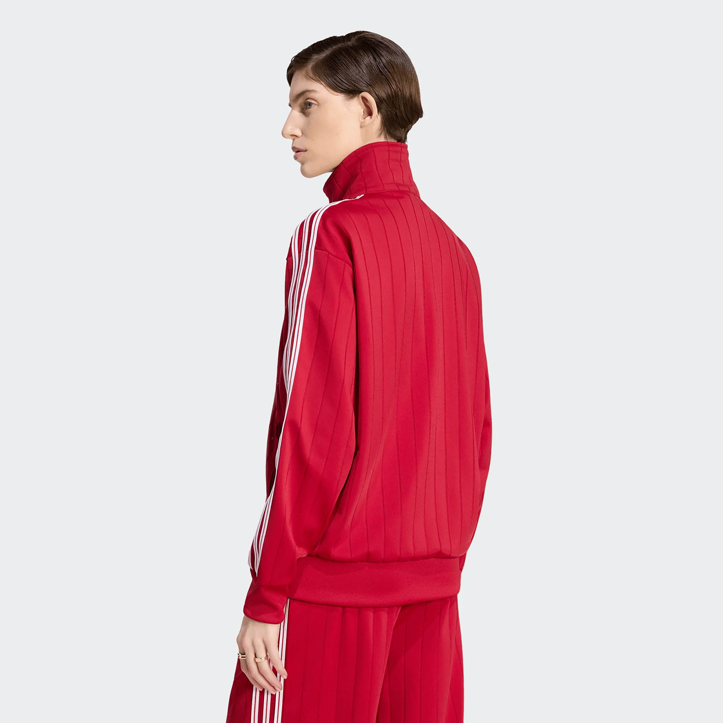 ADO1SWE15639OMW_Red_1.png