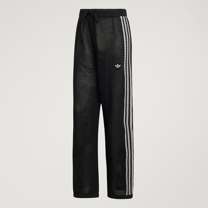 ADO1TRO00000PCW_Black_3.png