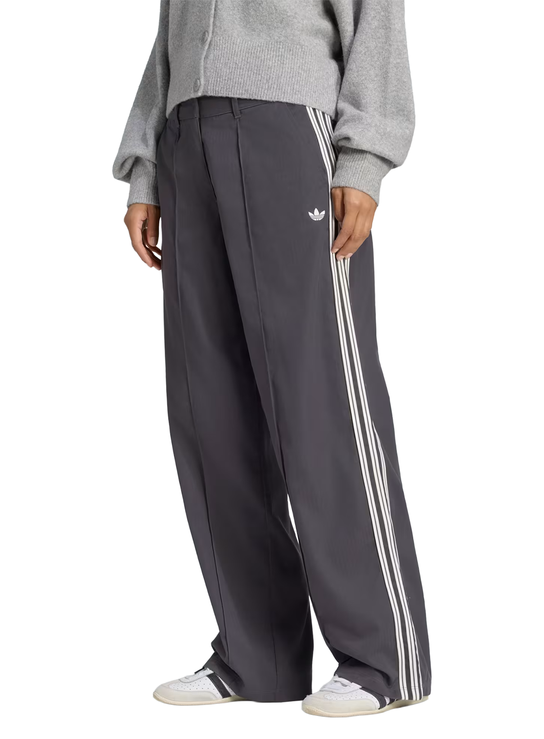 ADO1TRO15613OMW_Black_0.png