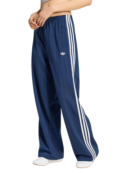 ADO1TRO15657OMW_Blue_0.png