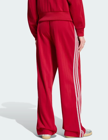 ADO1TRO15661OMW_Red_1.png