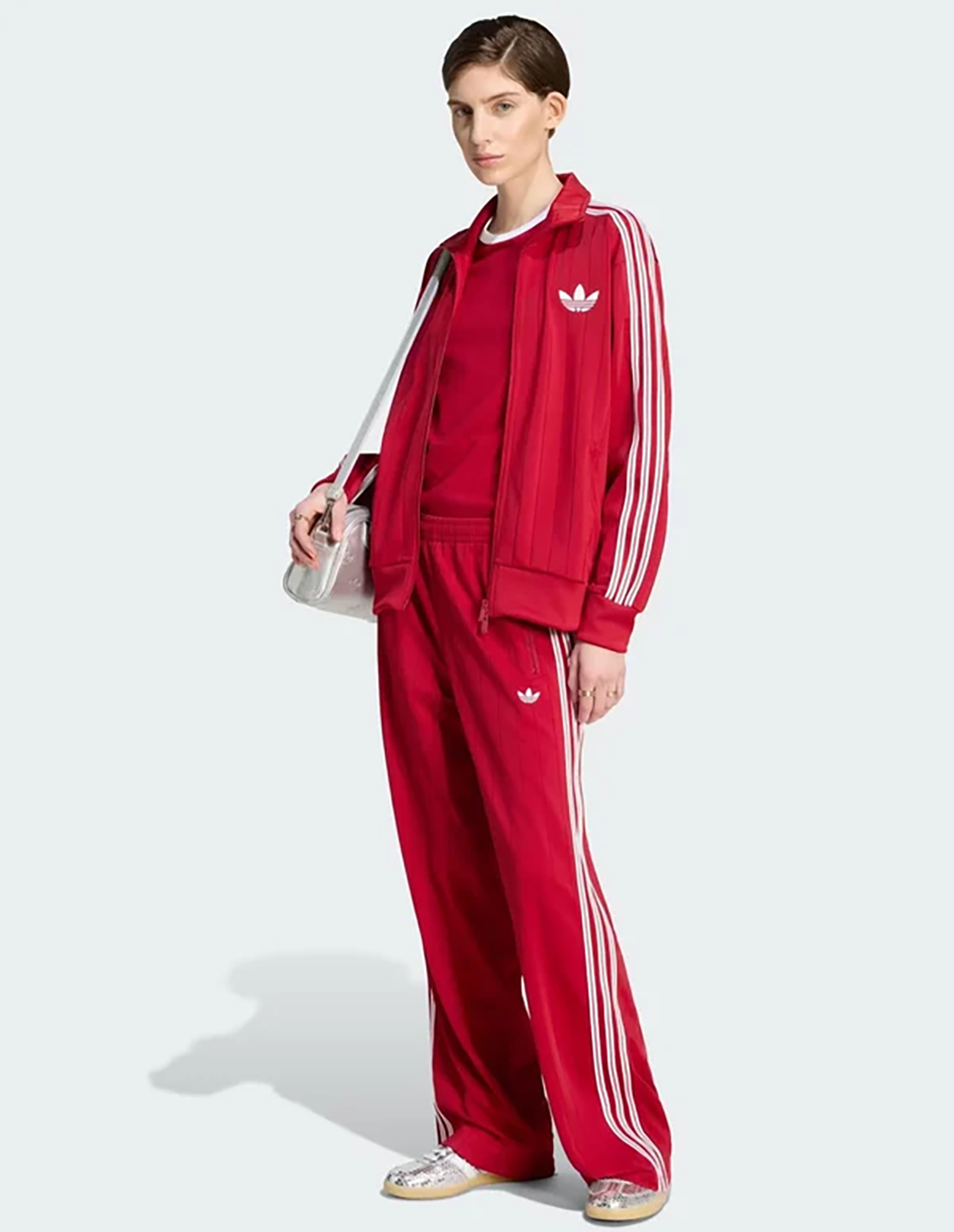 ADO1TRO15661OMW_Red_3.png
