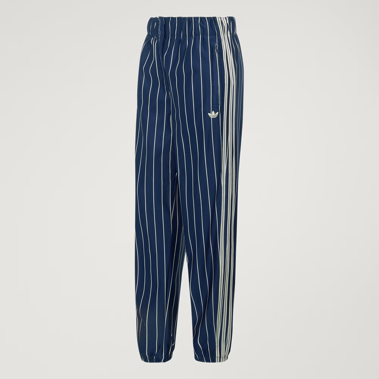 ADO1TRO15673OMW_Blue_3.png