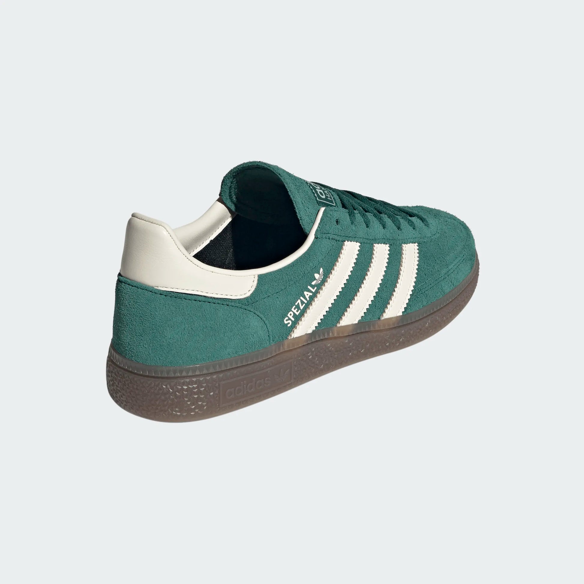 ADO2SNE00016LTW_VERUNI%2BBLACRE%2BGUM5_5.png